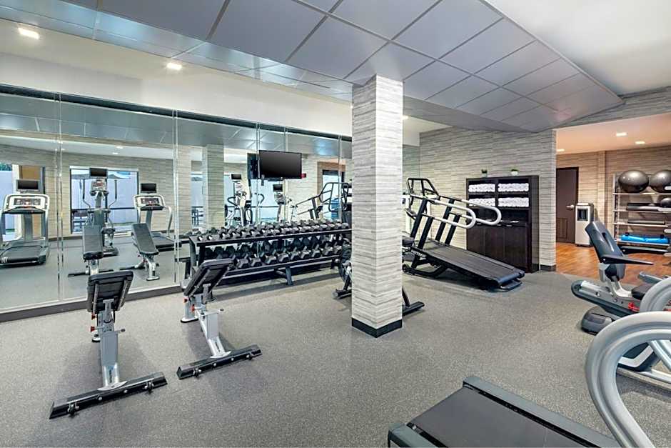 Courtyard by Marriott Dayton North