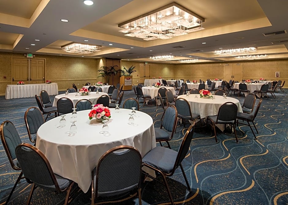 Crowne Plaza Ventura Beach By IHG