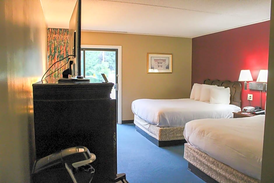 Fireside Inn & Suites Gilford