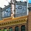 Skwachays Lodge