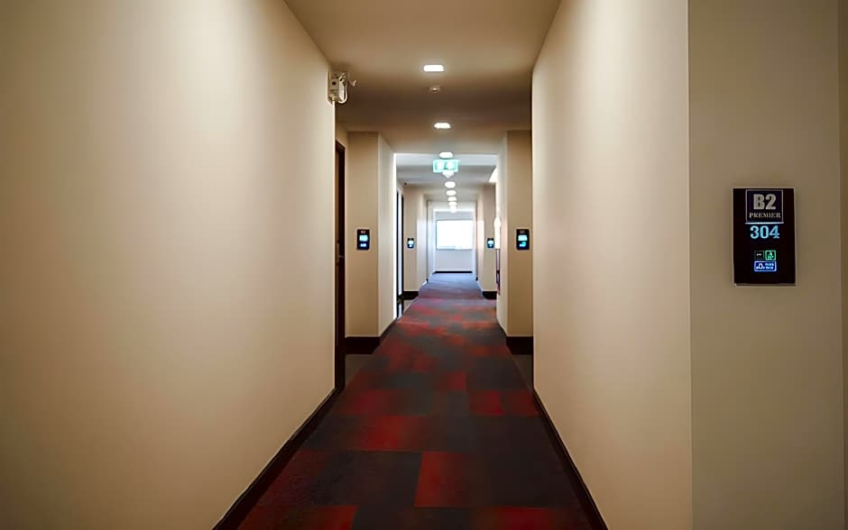 B2 Amata Nakorn Premier Hotel