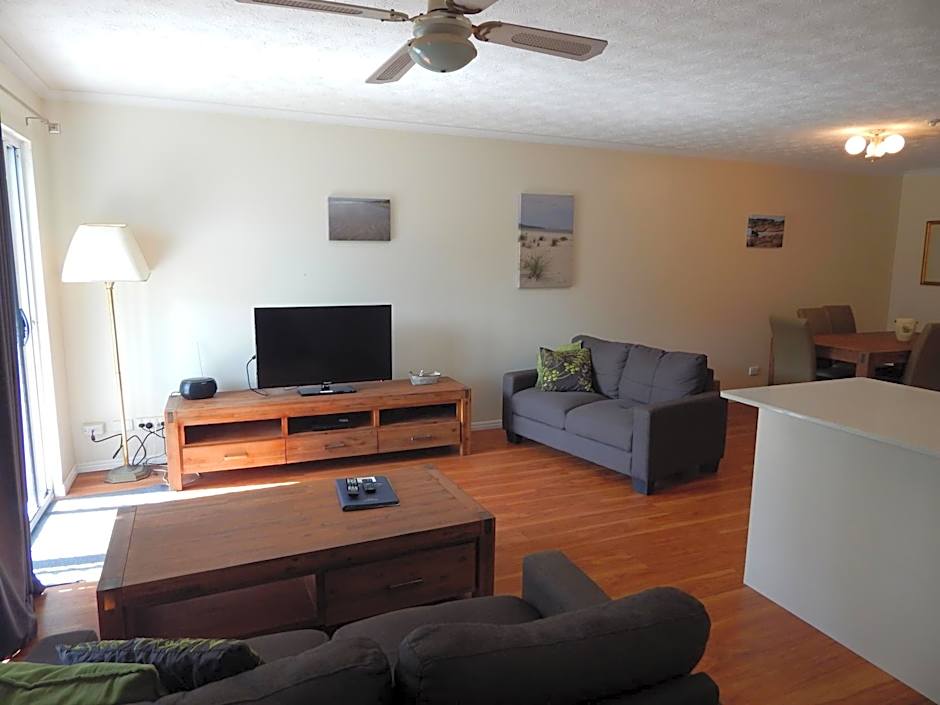 Tranquil Shores Holiday Apartment