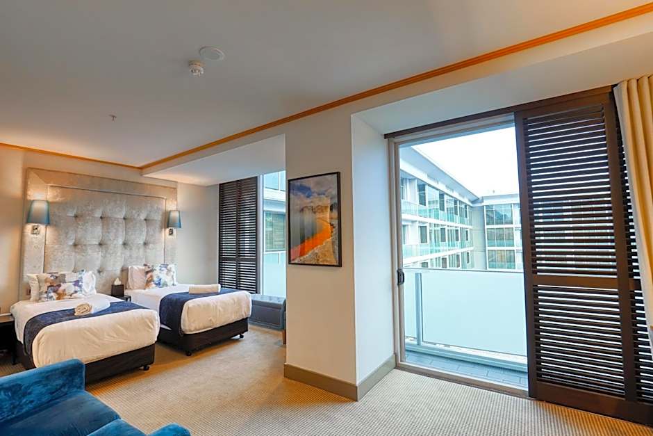 Marsden Viaduct Hotel