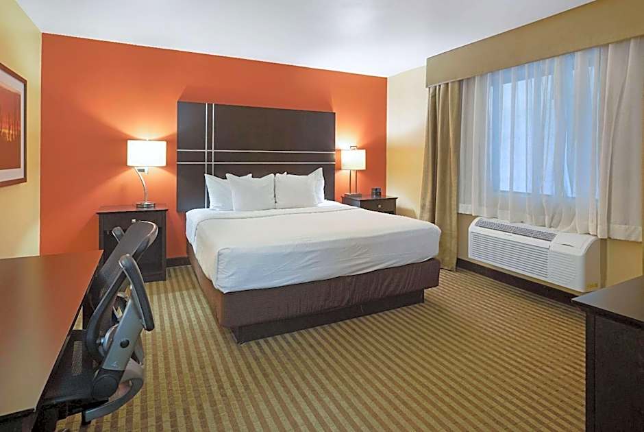 La Quinta Inn & Suites by Wyndham Tucson Reid Park