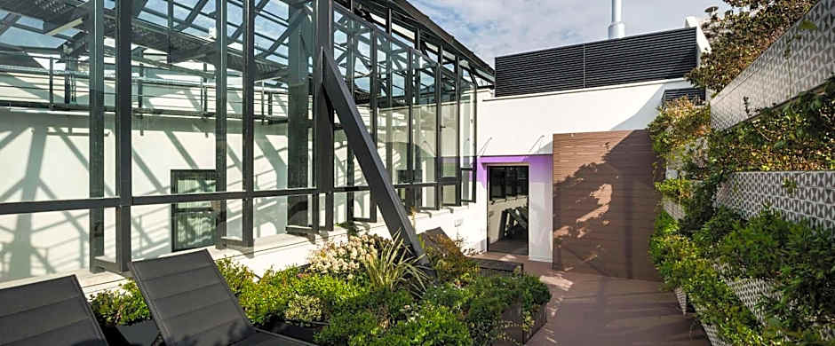 Barcelo Emperatriz Hotel