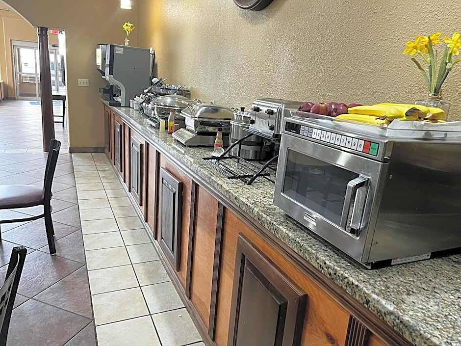 Baymont by Wyndham Cuero