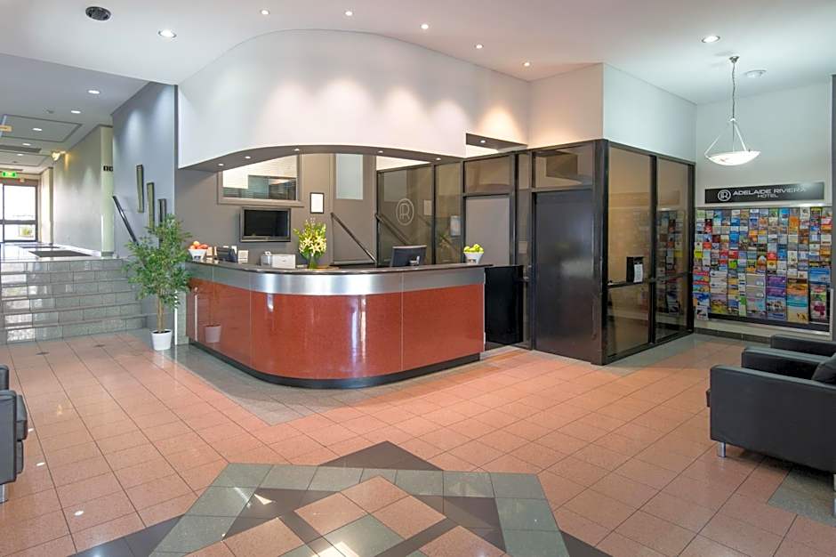 Adelaide Riviera Hotel