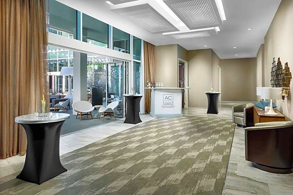 AC Hotel by Marriott San Francisco Airport/Oyster Point Waterfront