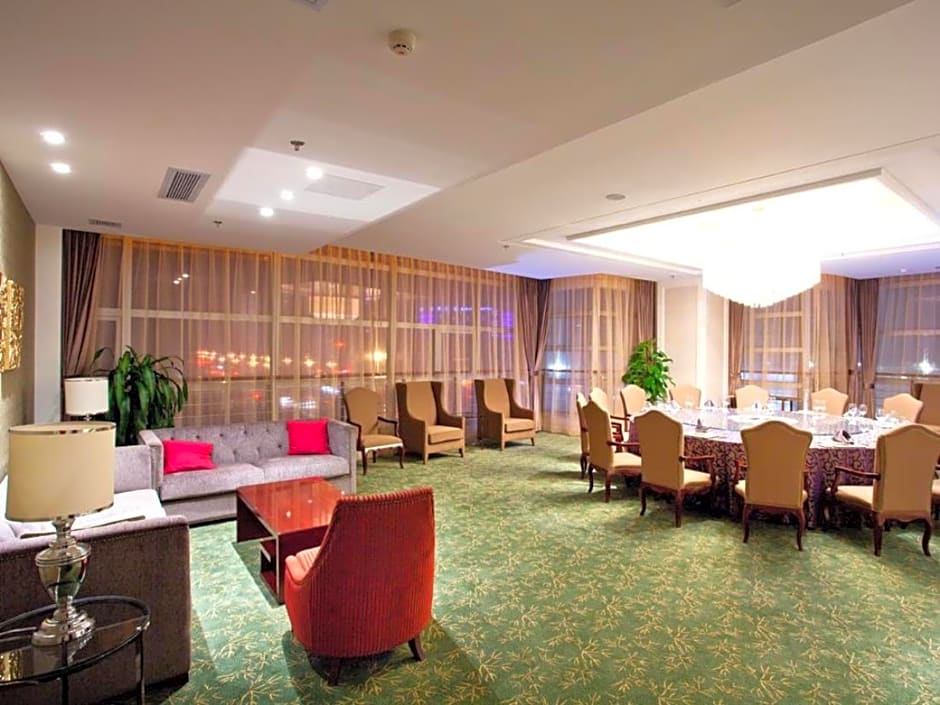 Qingdao Grand New Century Hotel