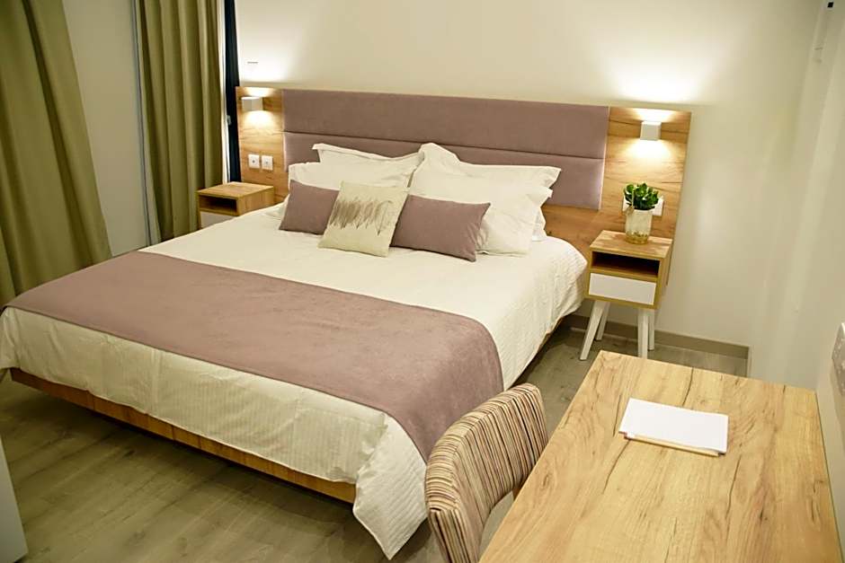 Hypnos Boutique Hotel