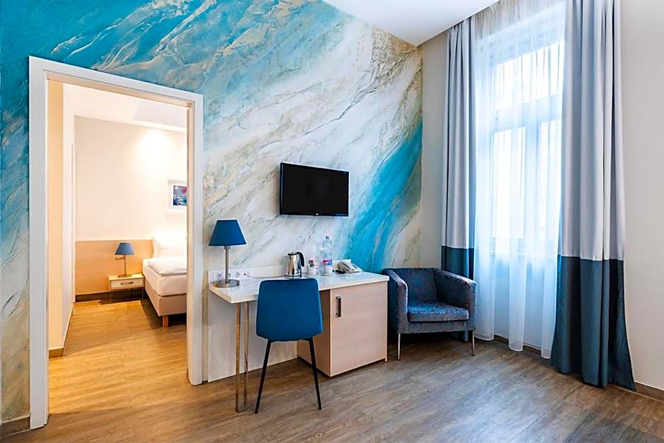 Atrium Fashion Hotel