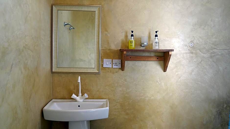 AROYA Boutique Hotel