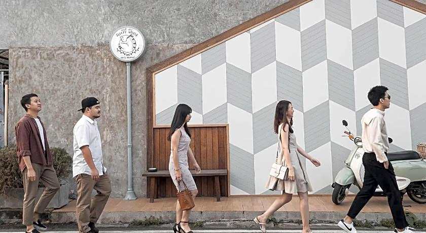 Sleepy House Chiang Rai