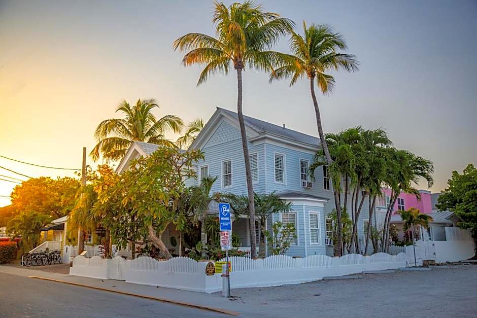 Duval Inn - Key West