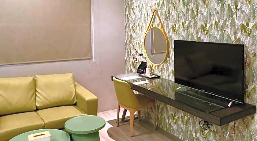 Her Home Spa Motel Douliu