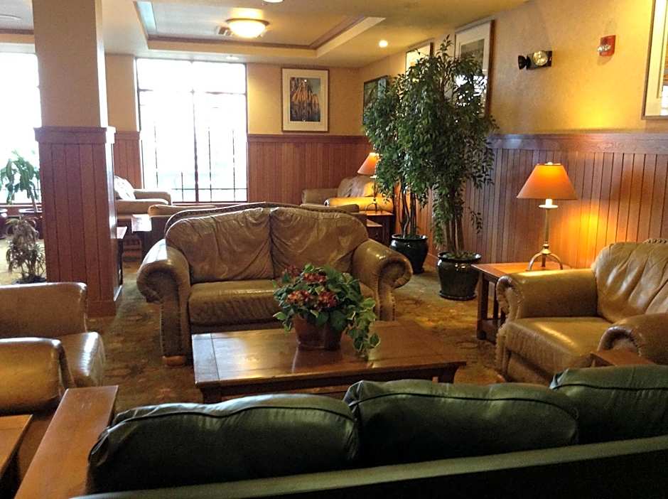 Canal Park Lodge