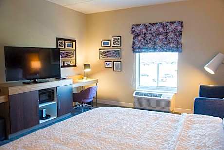 King Room with Sofa Bed