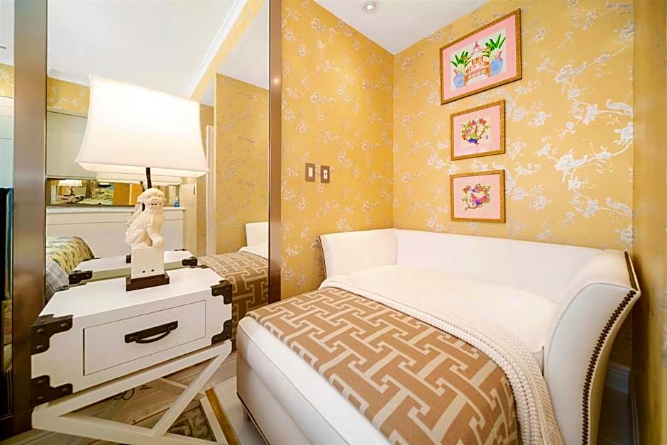 Renovated studio in the heart of Palm Beach - free parking, security box