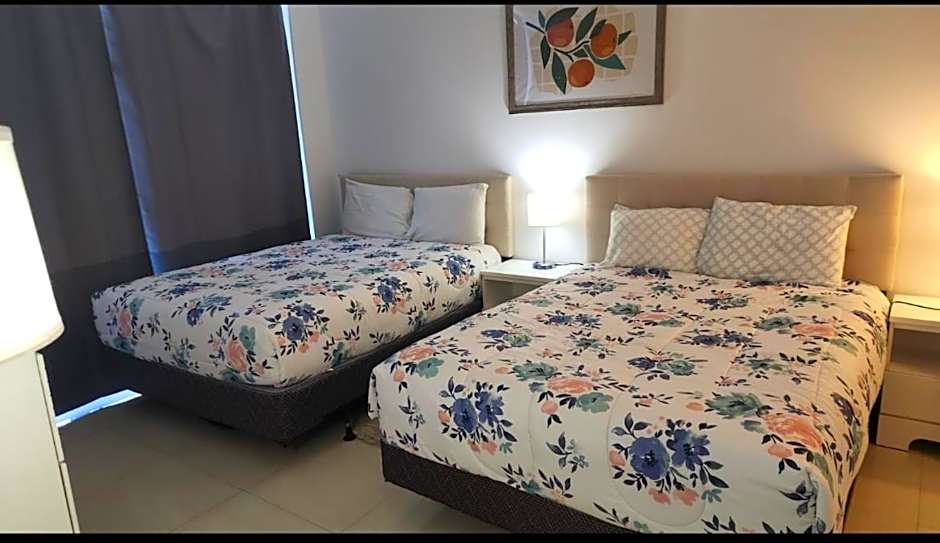 Stunning Penthouse Suite Waterfront 2BD 2BA