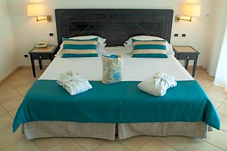 Double or Twin Room with Pool View