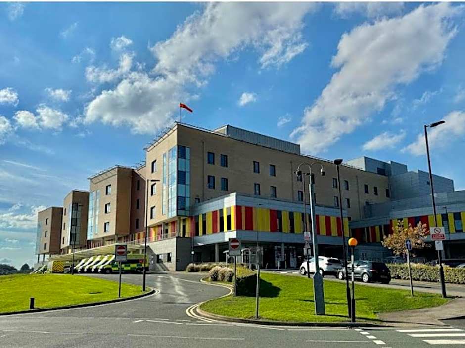 Darwin Stays - Service Accommodation in Newcastle under Lyme City Centre