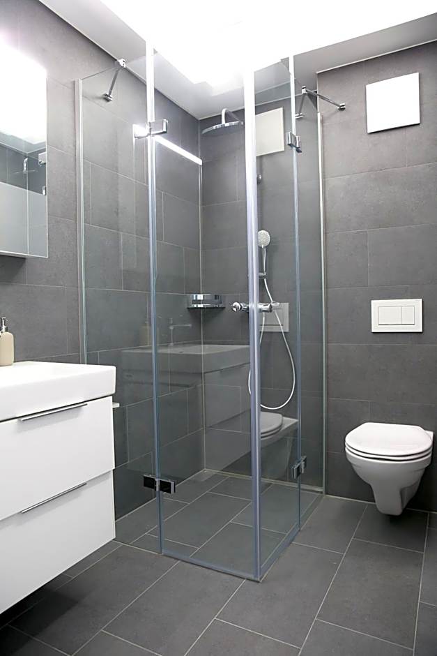 Lamira - Serviced Apartments