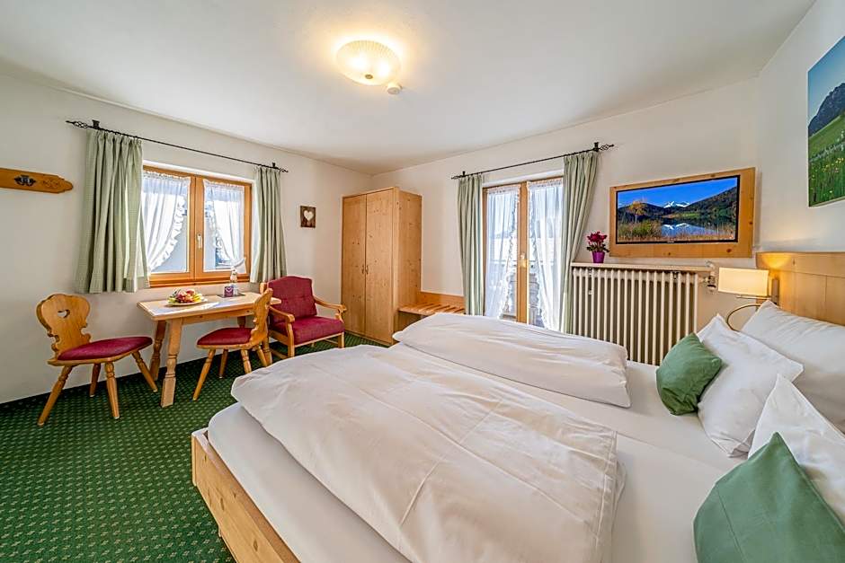 Frühstückspension Gästehaus Zum weissen Rössl