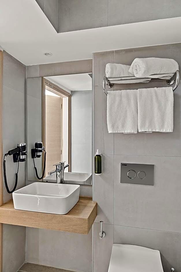 White Olive Marine Aquapark