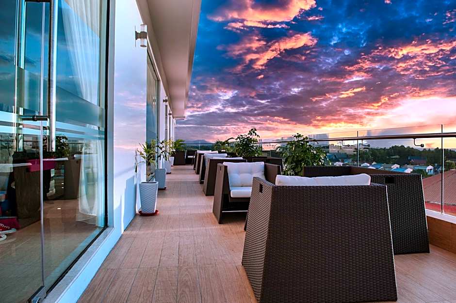 Pan Borneo Hotel Kota Kinabalu