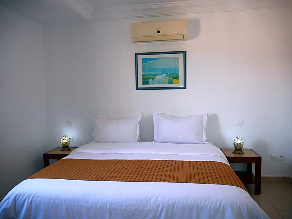 Rose Valley Hotel