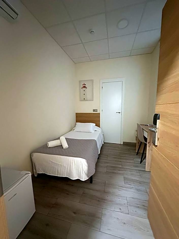 Hostal Balmes Centro