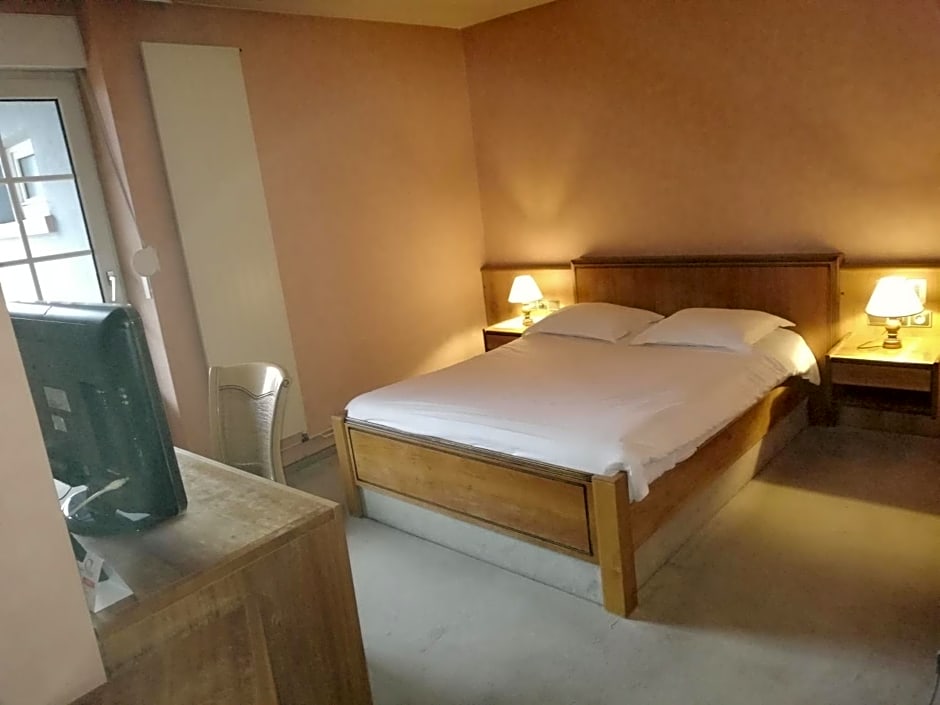 Logis Hotel Aux Comtes De Hanau