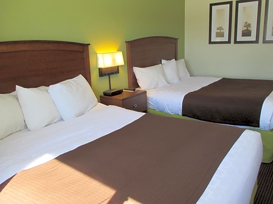 Cobblestone Hotel & Suites - Wisconsin Rapids