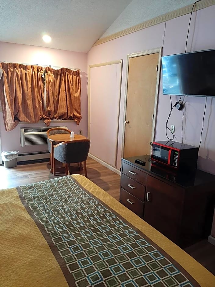 Travelers Lodge