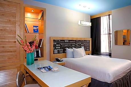 Queen Room
