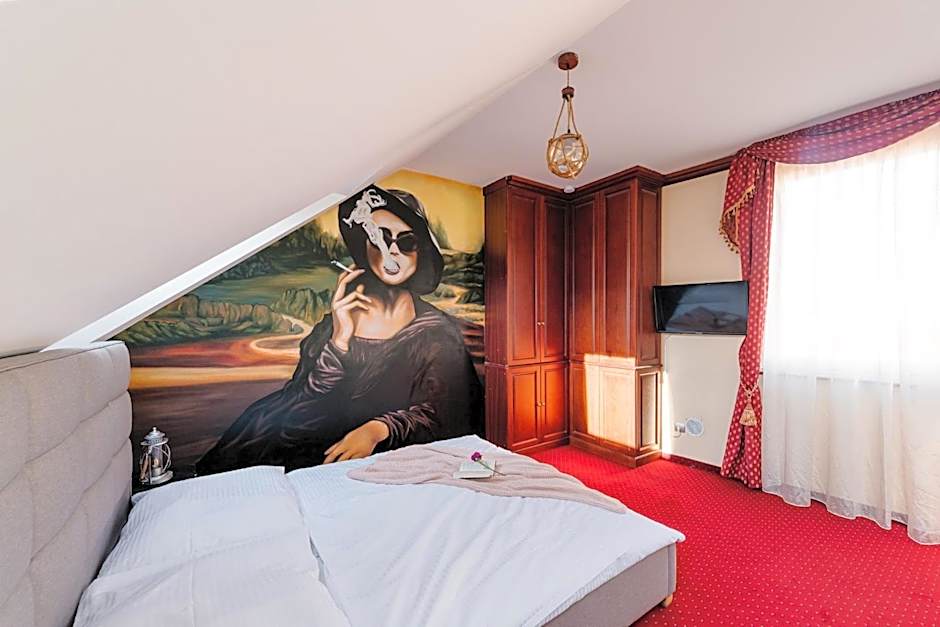 Petra Inn Apartments in historical palace Bratislava