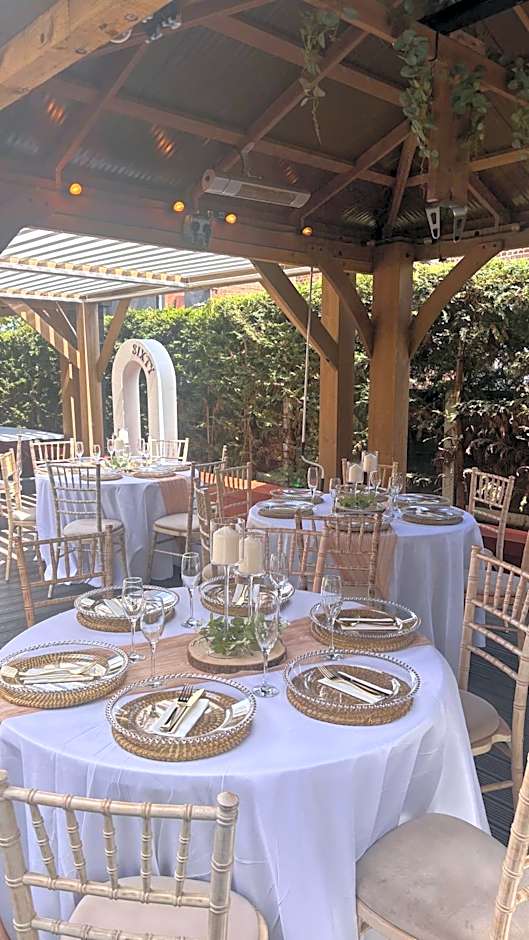 Hendham House - Near Etihad Stadium, CoOp Live Arena, AO Arena, Piccadilly Train Station & Manchester City Centre