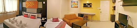 Deluxe Double Room with Round Trip Airport Transfer