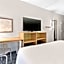 Spark by Hilton Grand Prairie