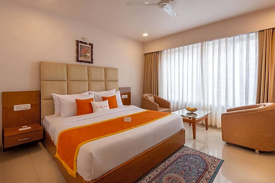 Zone Connect by the Park Katra