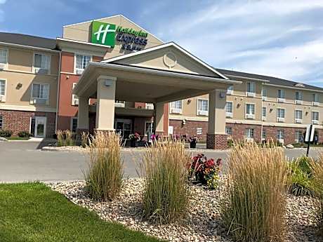 Holiday Inn Express Hotel & Suites Council Bluffs - Convention Center Area By IHG