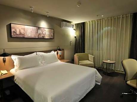 Business Double Room B