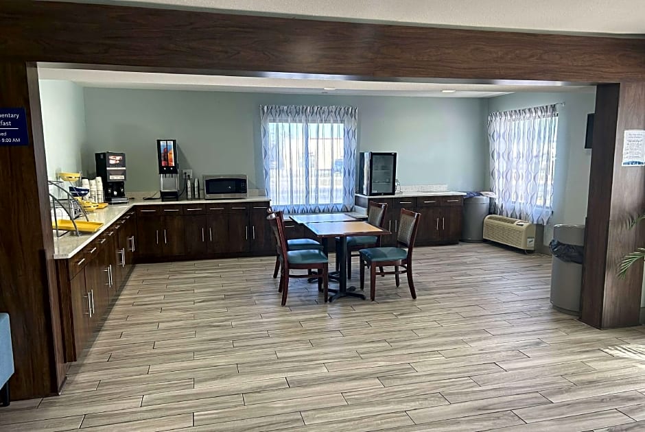 Days Inn by Wyndham Panama City/Callaway