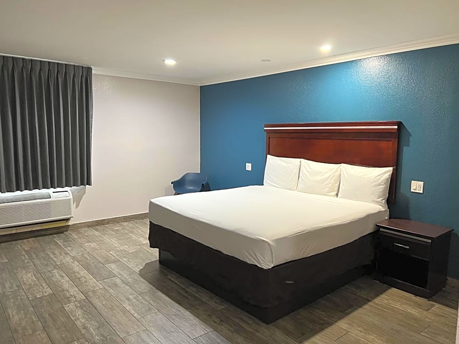 Studio 6 Mesa, AZ ? Near Downtown &amp; Sloan Park