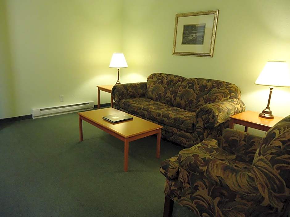 Super 8 by Wyndham Dauphin