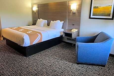 King Room - Non-Smoking