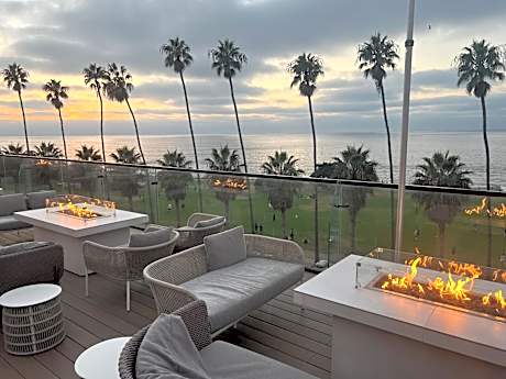 La Jolla Cove Suites