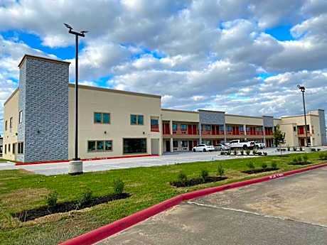 Lone Star Inn - Dickinson