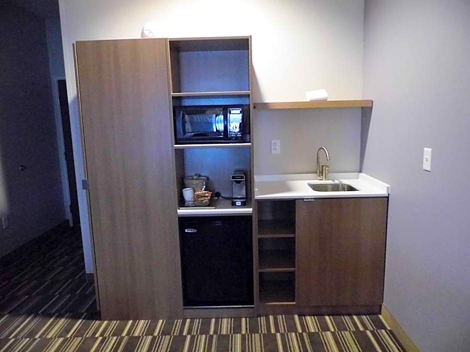 Microtel Inn & Suites By Wyndham Naples Vernal