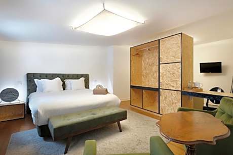 Family Suite Interior View